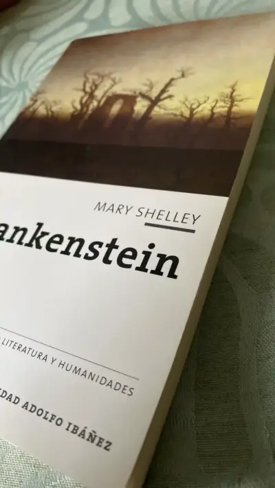 Libro Frankenstein de Mary Shelley - Edición Universidad Adolfo Ibáñez - miniatura 4