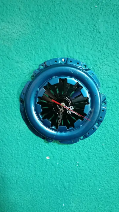 Reloj de pared estilo industrial azul - miniatura 2