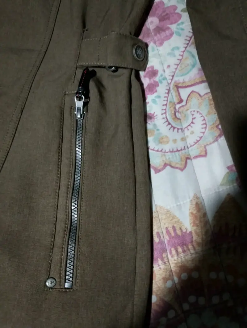 Chaqueta impermeable marrón para mujer - 5
