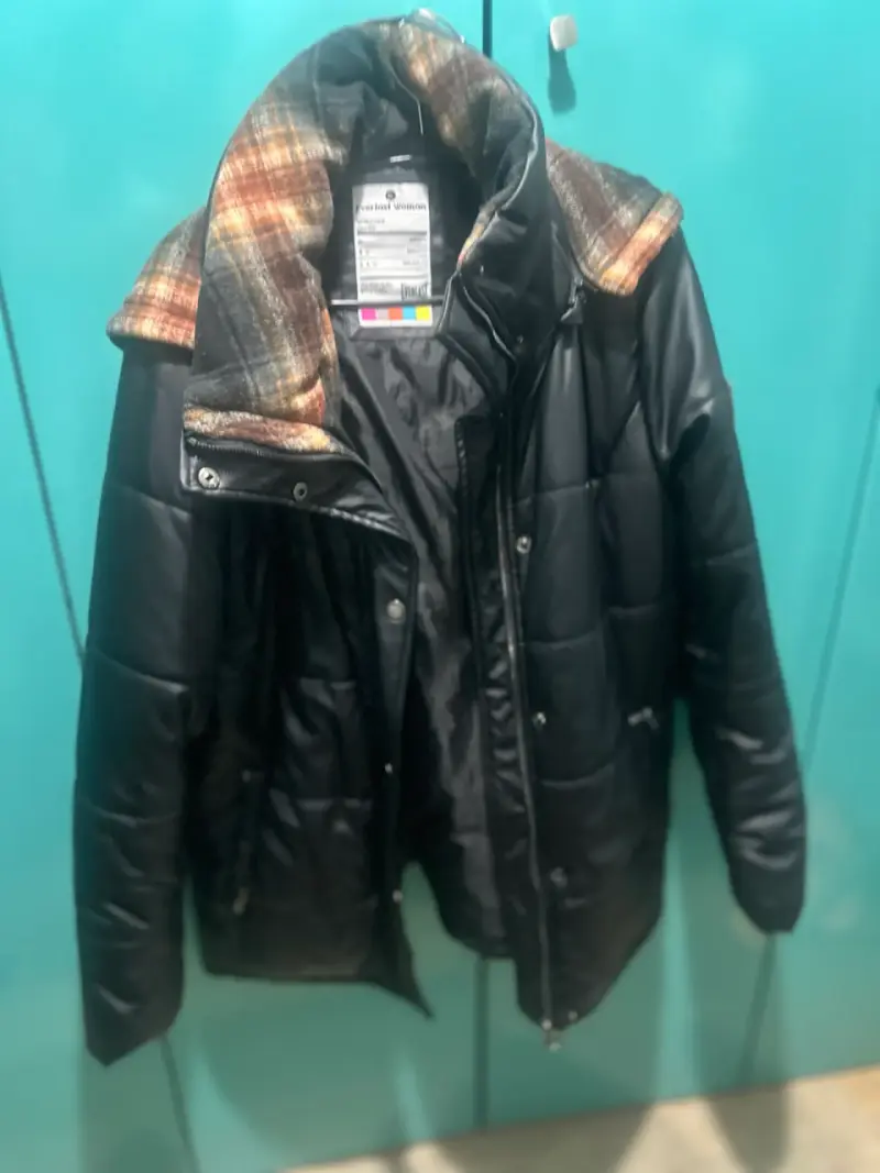Chaqueta acolchada con capucha para invierno - 5