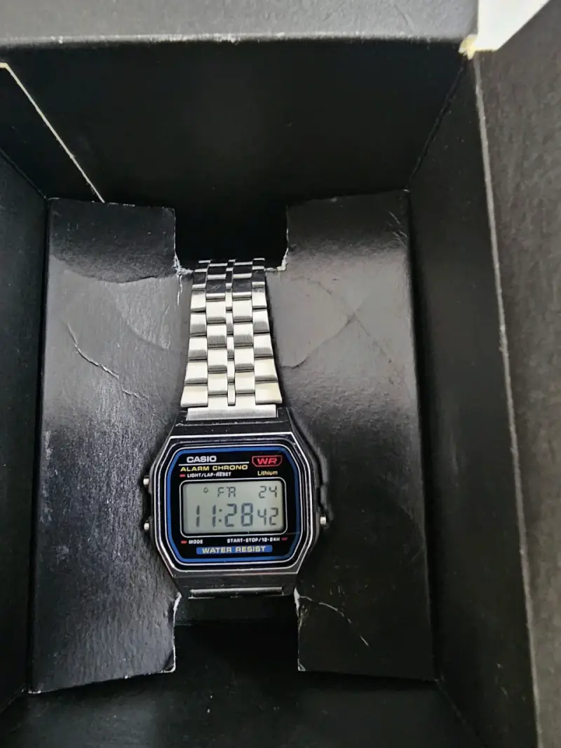 Reloj digital Casio vintage plateado - 6