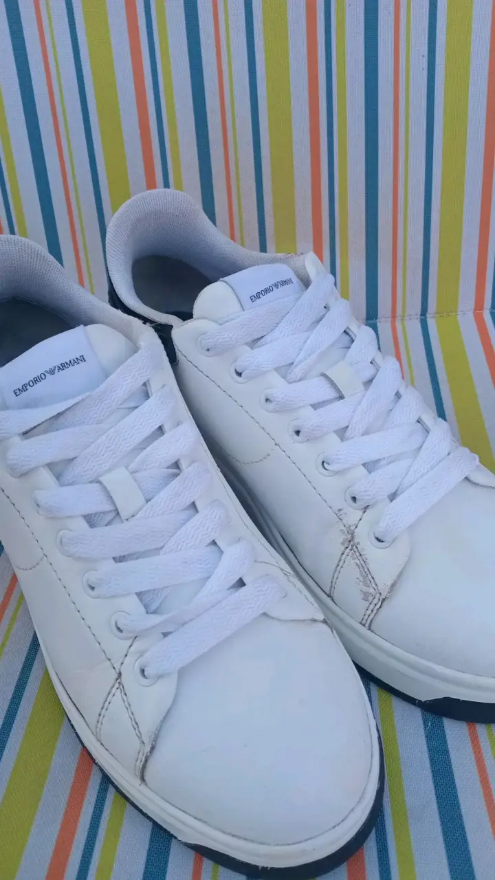 Zapatillas usadas blancas Emporio Armani de cuero - 5