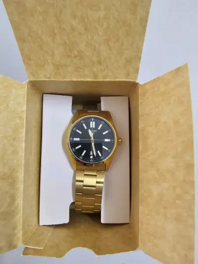 Reloj Casio dorado con correa de acero inoxidable - miniatura 3