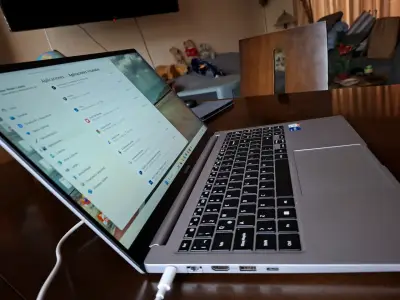 Samsung Galaxy Book4 / Intel Core i5 13ª Gen / 8G - miniatura 4