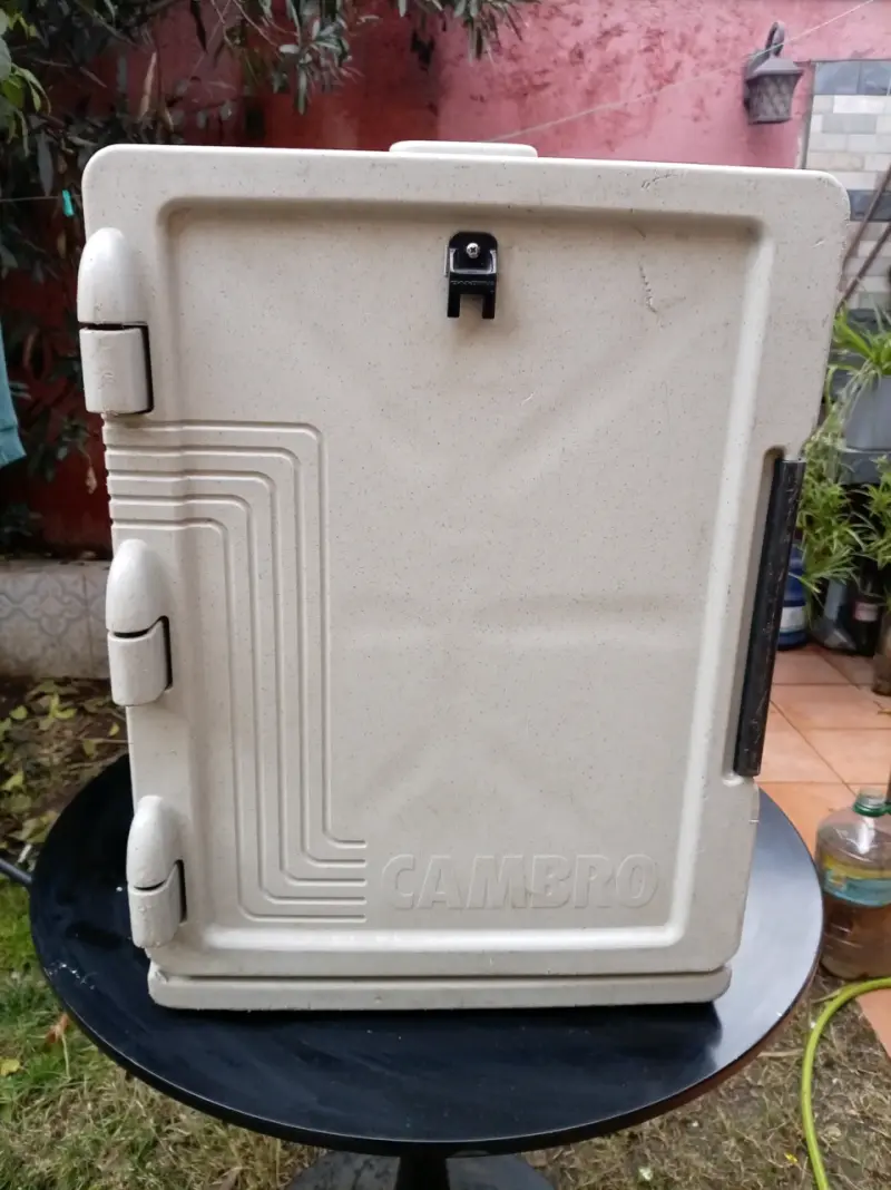 Contenedor térmico Cambro para alimentos - 2