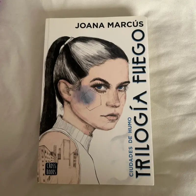 Libro 'Ciudades de Humo' de Joana Marcús