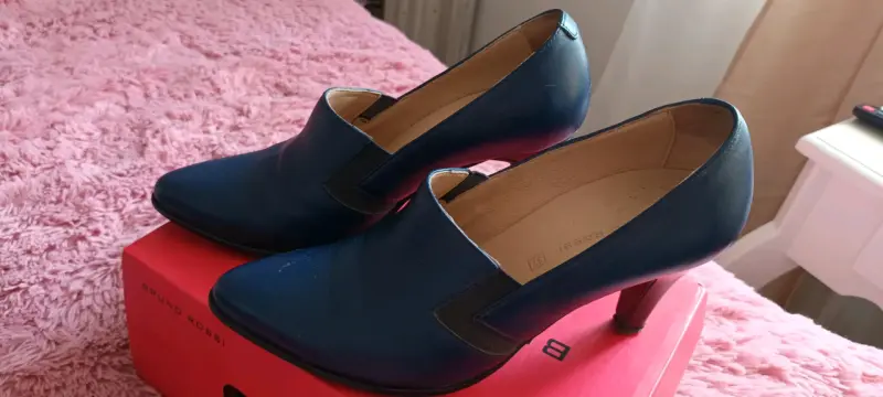 Botas de cuero negras con tacón alto - 3