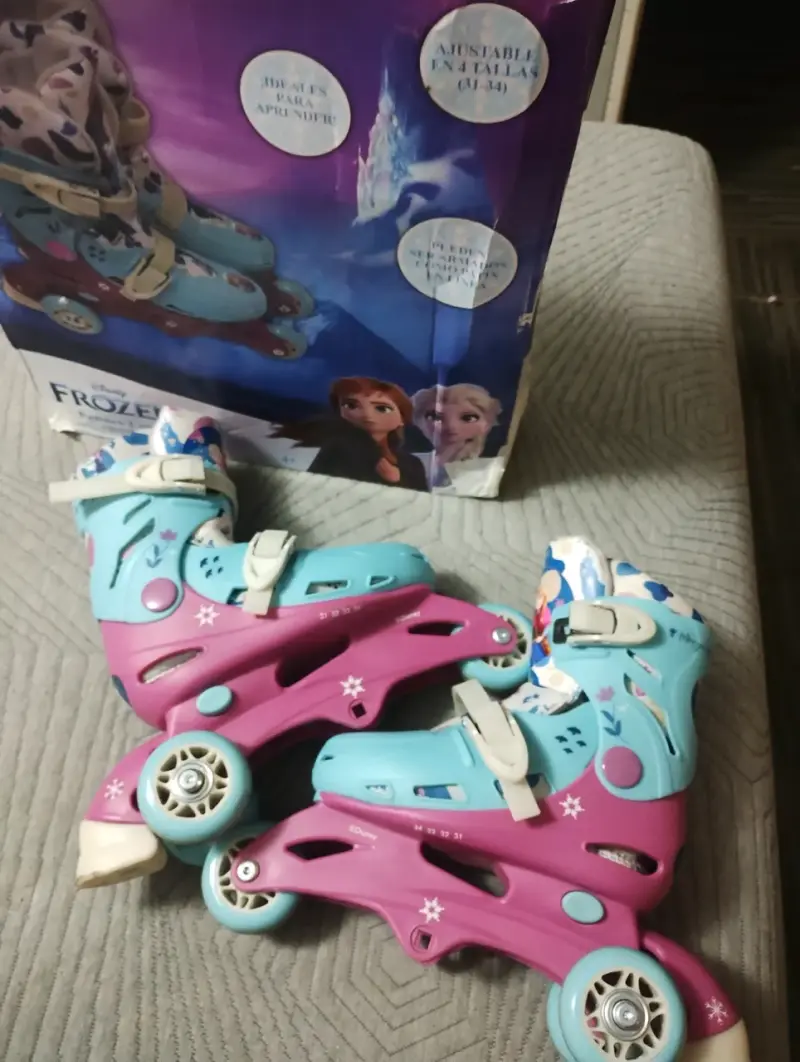 Patines ajustables Frozen para niñas - 1