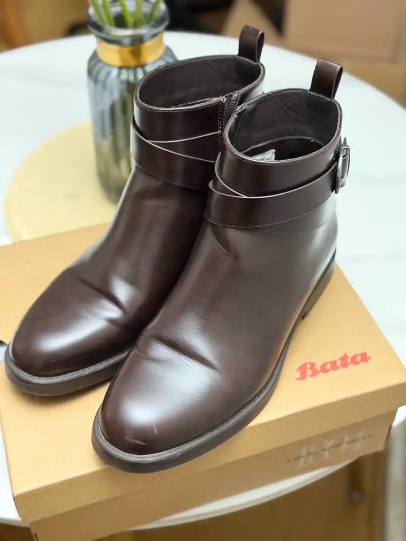 Botines de cuero marrón Bata talla 41 - 2
