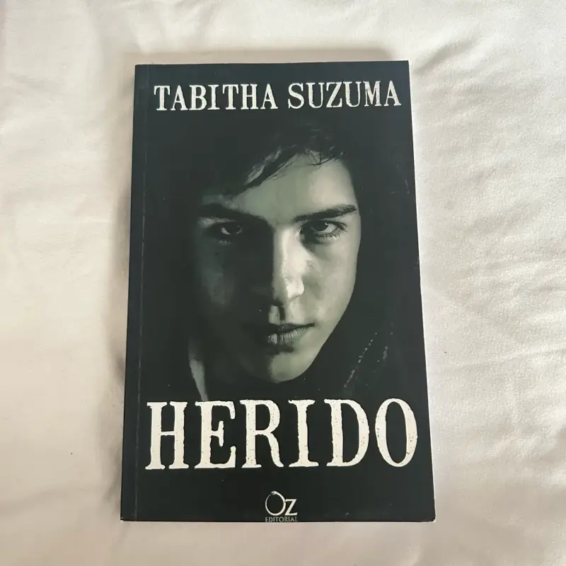 Libro 'Herido' de Tabitha Suzuma (No original)