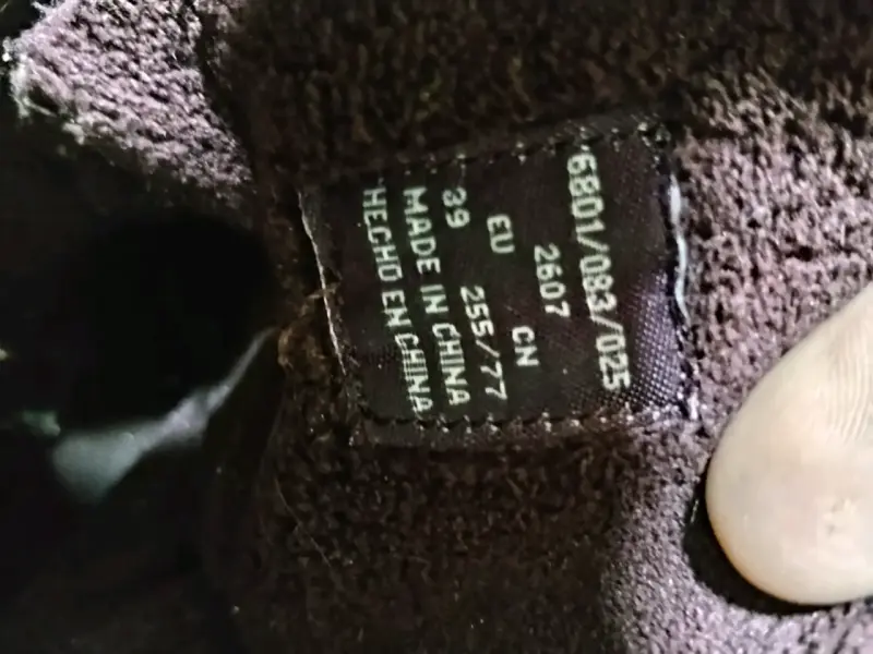 Botas de charol burdeos. - 2