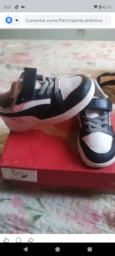 Zapatillas deportivas para niños blanco y negro - miniatura 1