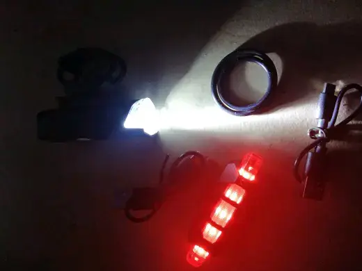 Luz delantera y trasera para bicicleta con USB - 3
