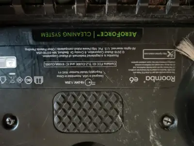 Aspiradora iRobot Roomba e6 con Base de Carga - miniatura 2
