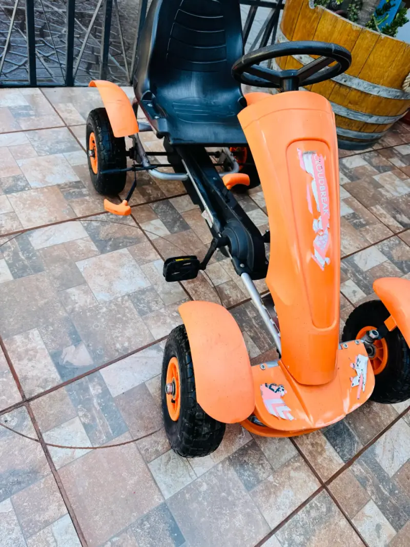 Kart a pedales para niños color naranja - 4