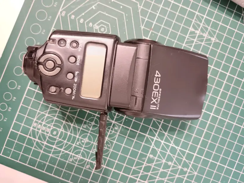 Flash Canon Speedlite 430EX II. - 1