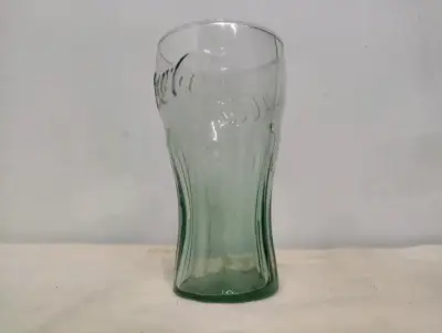 Vaso de vidrio Coca-Cola clásico - miniatura 1