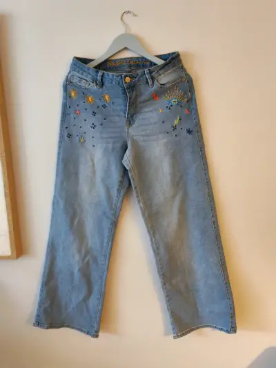 Jeans Blue Girl con bordados - miniatura 1