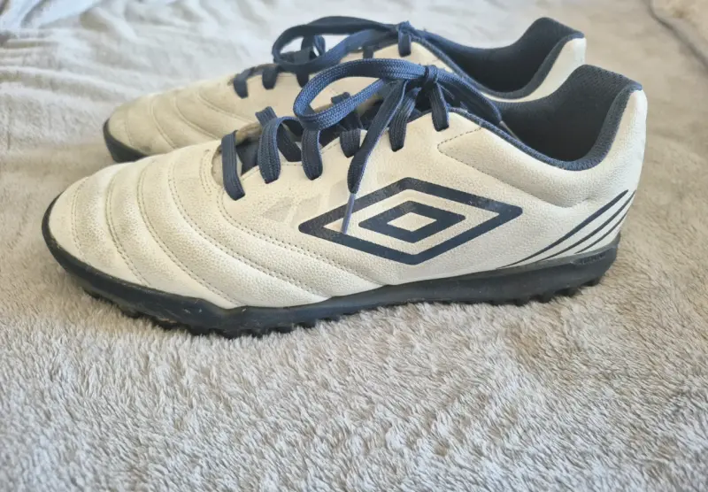 Zapatillas de fútbol sala Umbro blancas - 2