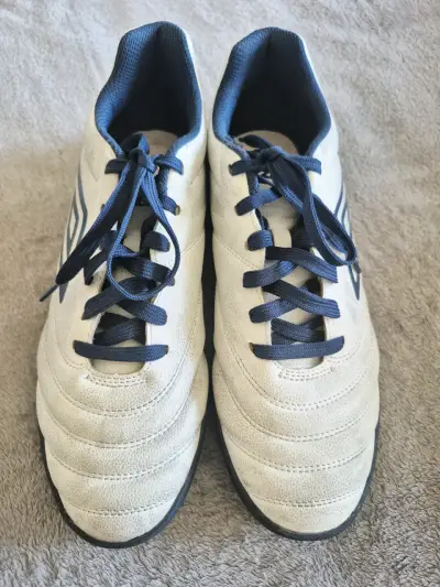 Zapatillas de fútbol sala Umbro blancas - miniatura 3