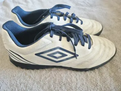Zapatillas de fútbol sala Umbro blancas - miniatura 4