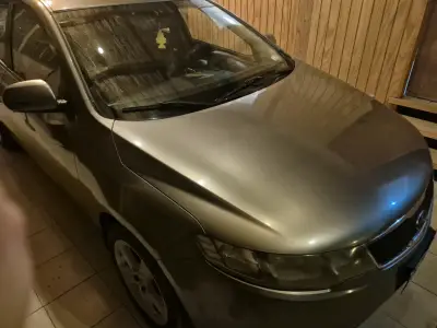 Kia Cerato 2012 1.6 - miniatura 2