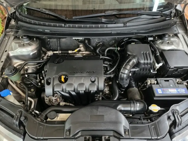Kia Cerato 2012 1.6 - 6