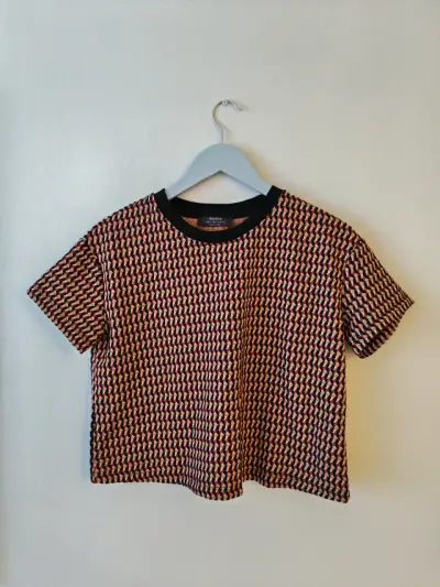 Polera estampada multicolor para mujer - miniatura 1
