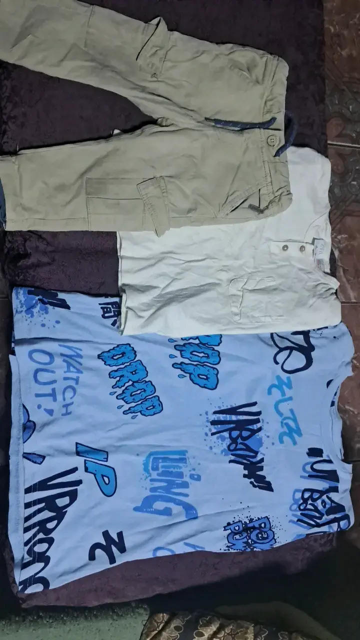 Conjunto de ropa infantil con polerón y pantalones - 3