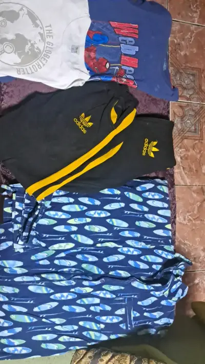 Conjunto de ropa infantil con polerón y pantalones - miniatura 5