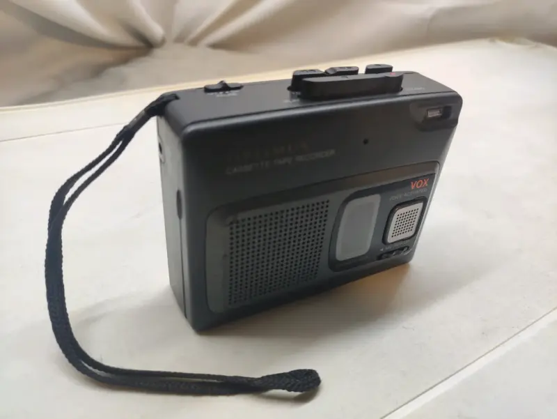 Grabadora de cassette Optimus VOX activada por voz - 1