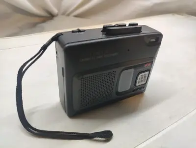 Grabadora de cassette Optimus VOX activada por voz - miniatura 1