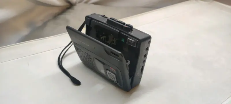 Grabadora de cassette Optimus VOX activada por voz - 4