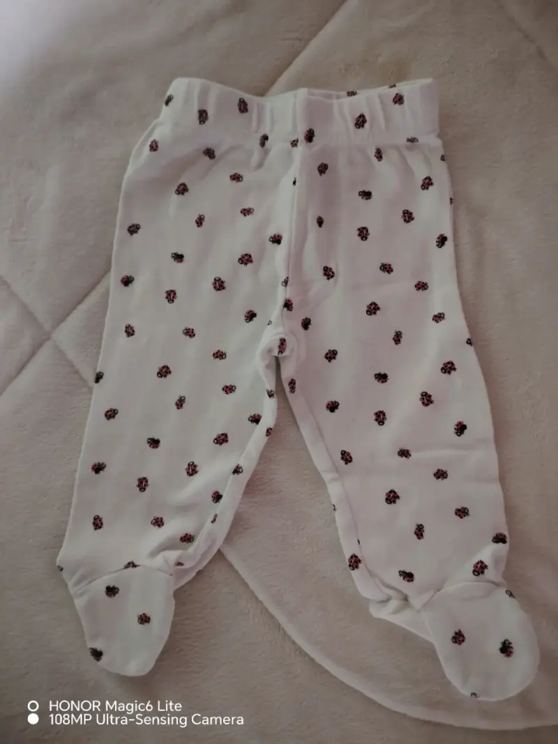 Pantalón de bebé con diseño de mariquitas - 1