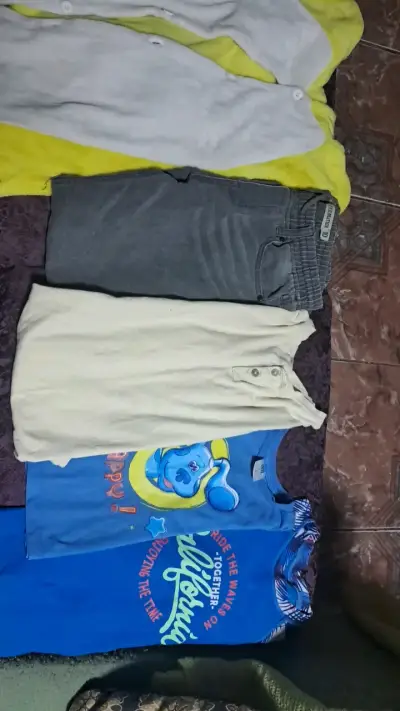 Lote de poleras y camisa para hombre - miniatura 2