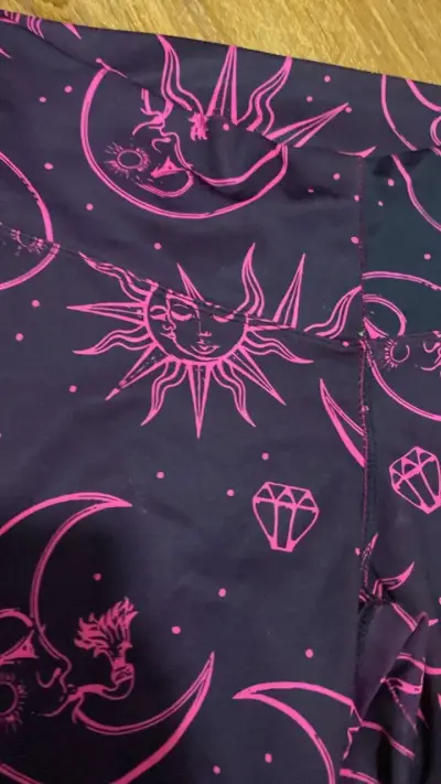 Leggings estampados con diseño de sol y luna - miniatura 2