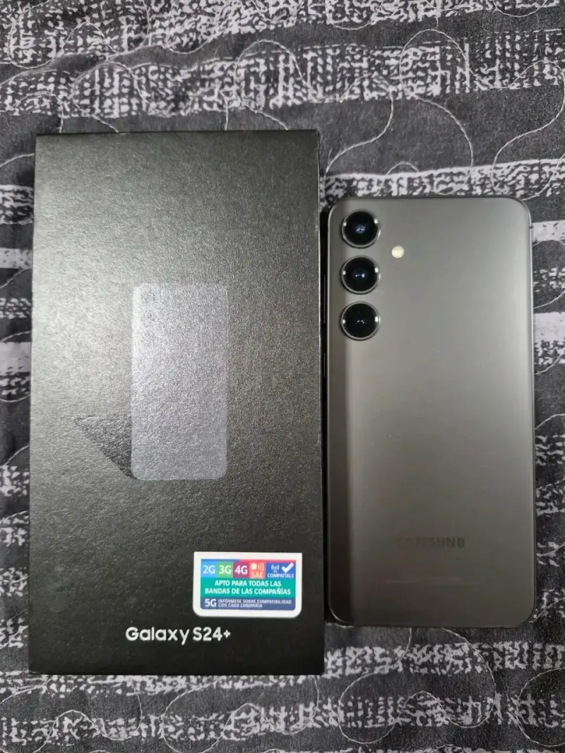 Samsung Galaxy S24+ con caja original - 2