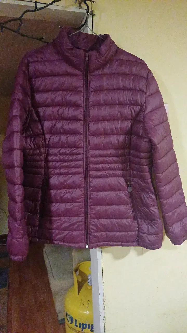Chaqueta acolchada morada para mujer - 1