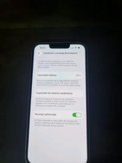 iPhone 13 Blanco en Buen Estado - miniatura 4