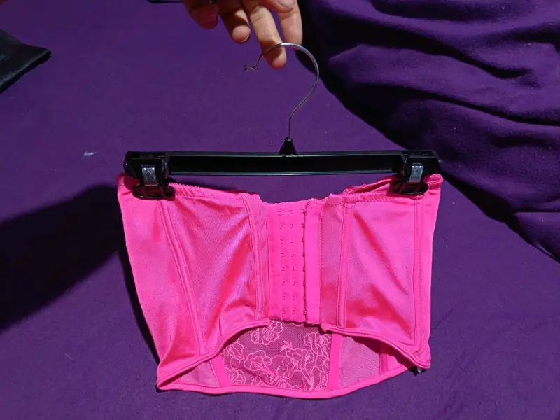 Corset rosa de encaje para mujer - 2
