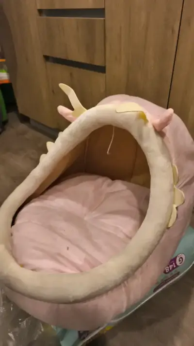 Cama para mascotas con diseño de dragón - miniatura 2