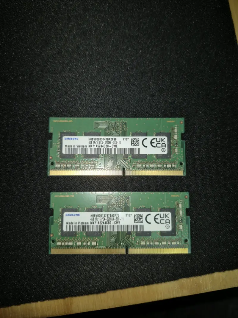 Memoria RAM Samsung 4GB DDR4 para Laptop