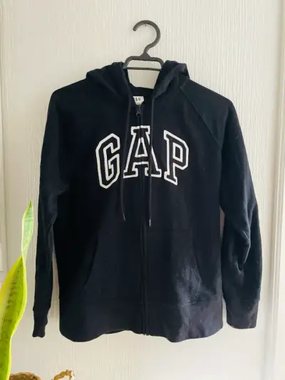 Polerón con capucha negro GAP para mujer - miniatura 1