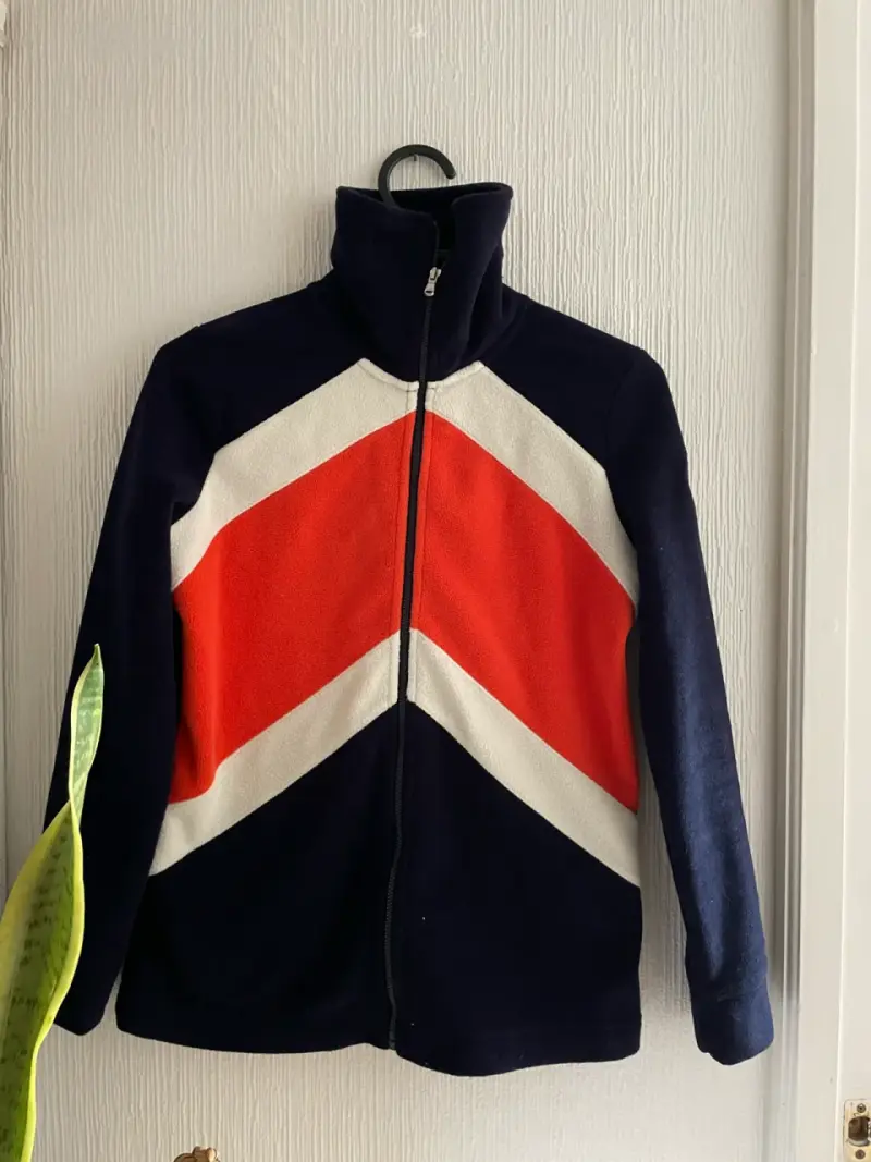 Chaqueta polar con diseño tricolor - 1