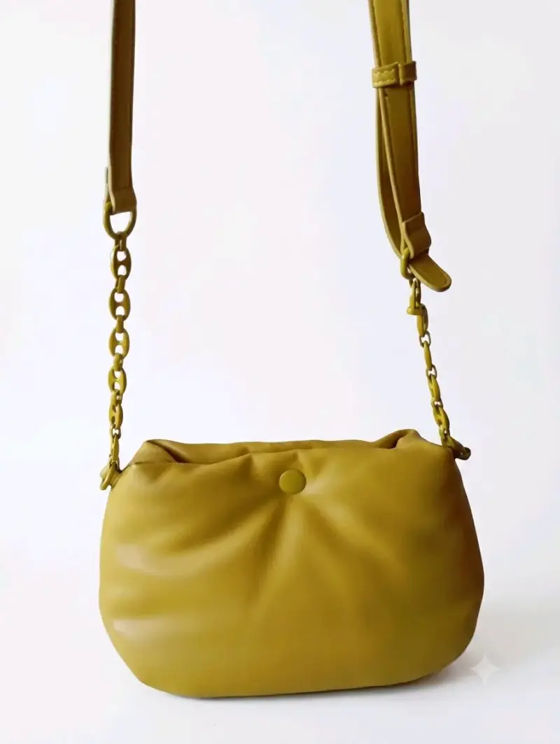 Bolso bandolera amarillo con correa ajustable - 1