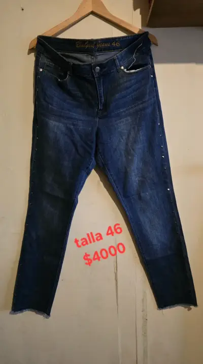 Overol de mezclilla talla 46 con tirantes ajustables - miniatura 3