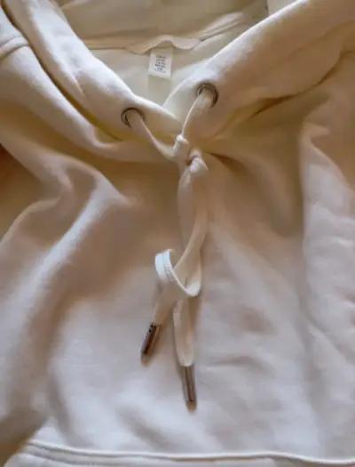 Polerón blanco con capucha para mujer - miniatura 3