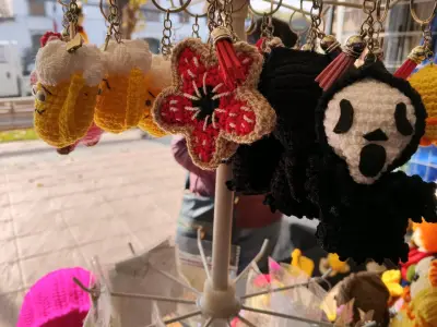 Muñeco de crochet payaso de terror hecho a mano - miniatura 5