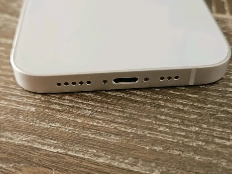 iPhone blanco en buen estado - 6