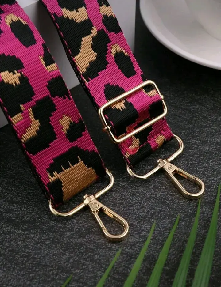 Correa ajustable con estampado animal print rosa - 2